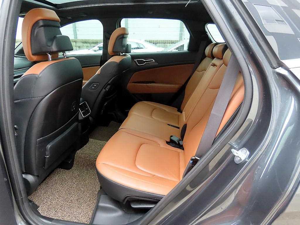 KIA Sportage - Vista 6