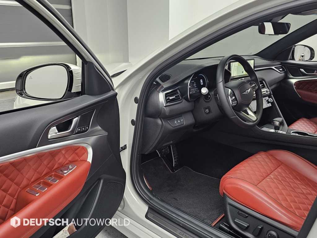 Genesis G70 - Vista 11