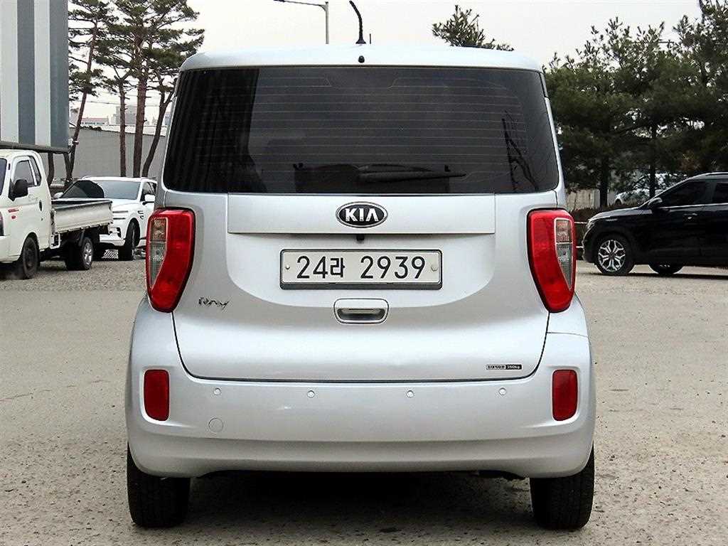 KIA Ray - Vista 4
