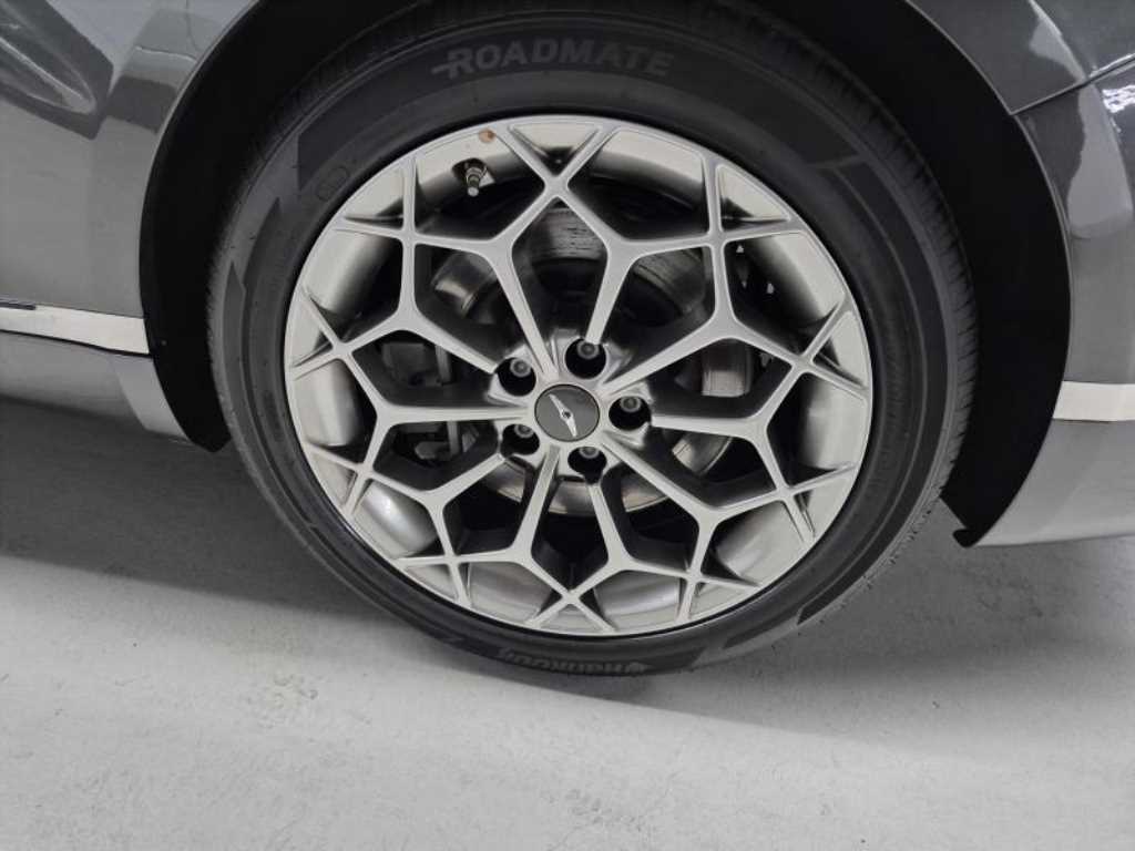 Genesis G80 - Vista 5