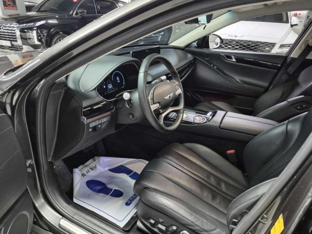 Genesis G80 - Vista 8