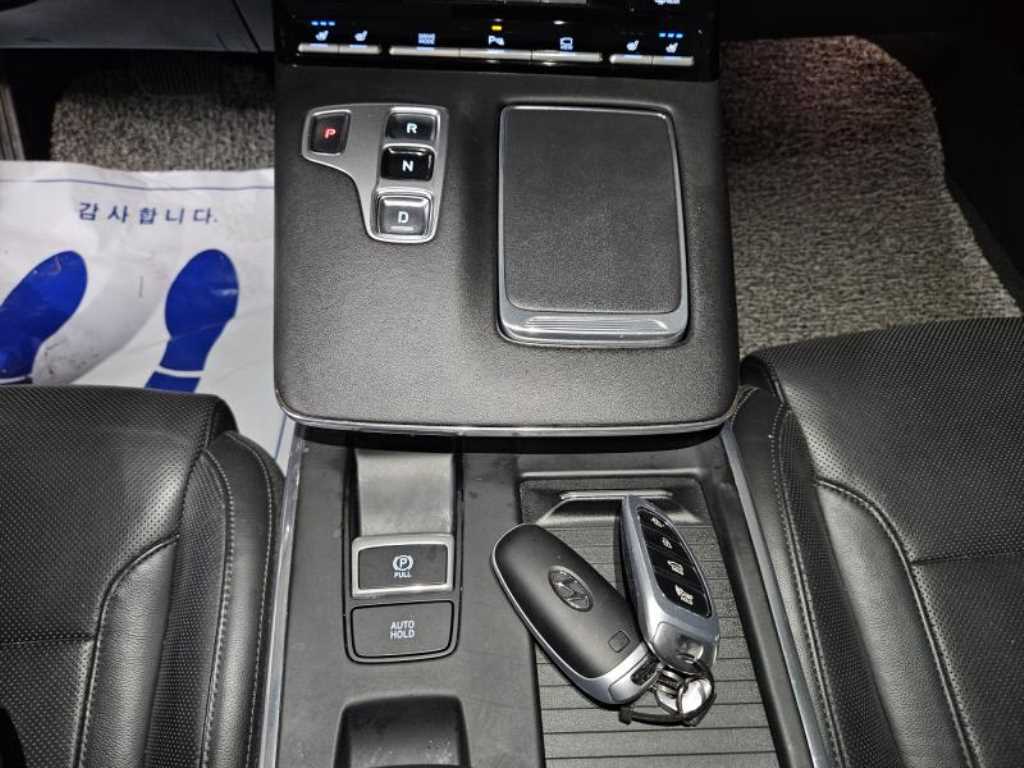 HYUNDAI Grandeur - Vista 12