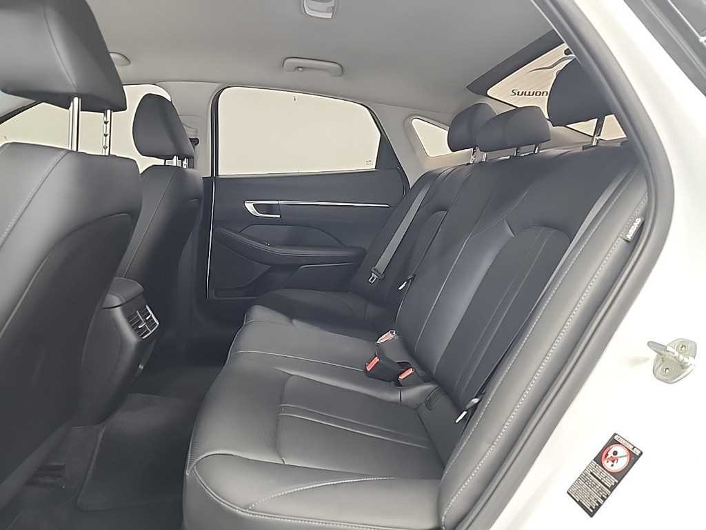 HYUNDAI Sonata - Vista 12