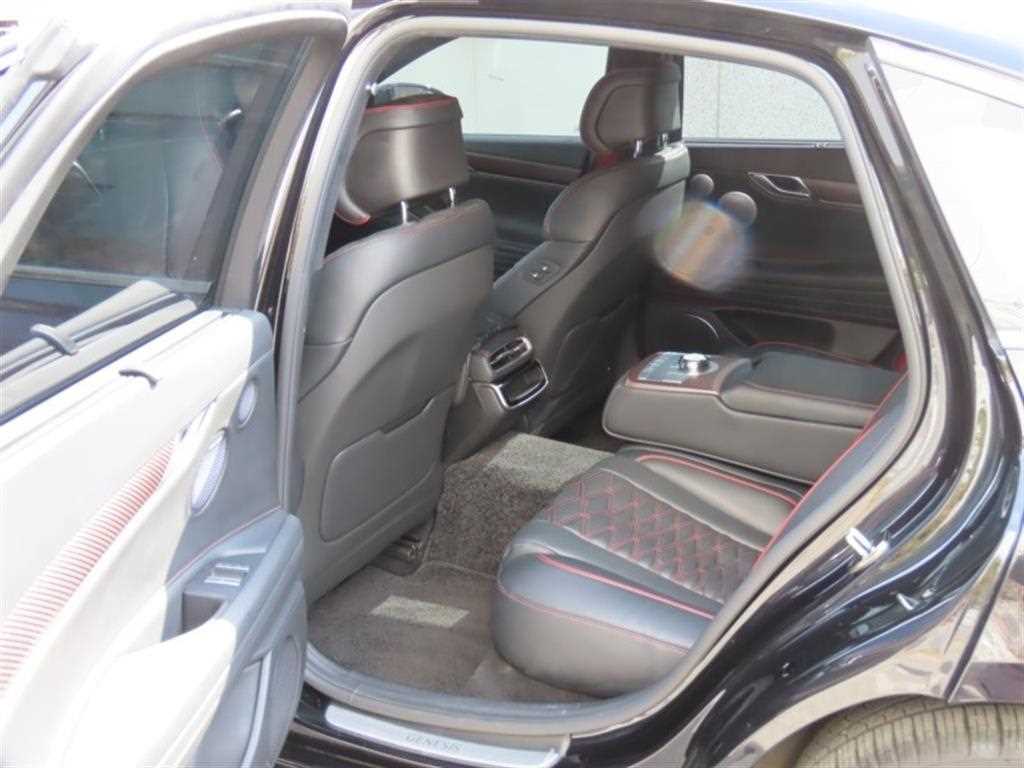 Genesis G80 2025 Negro - Importación desde Corea - HF Imports Iquique - Foto 14