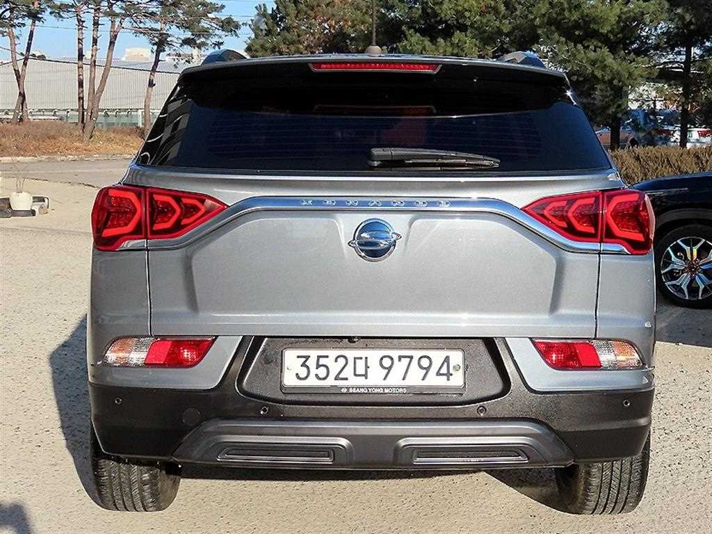 Ssangyong Korando - Vista 4