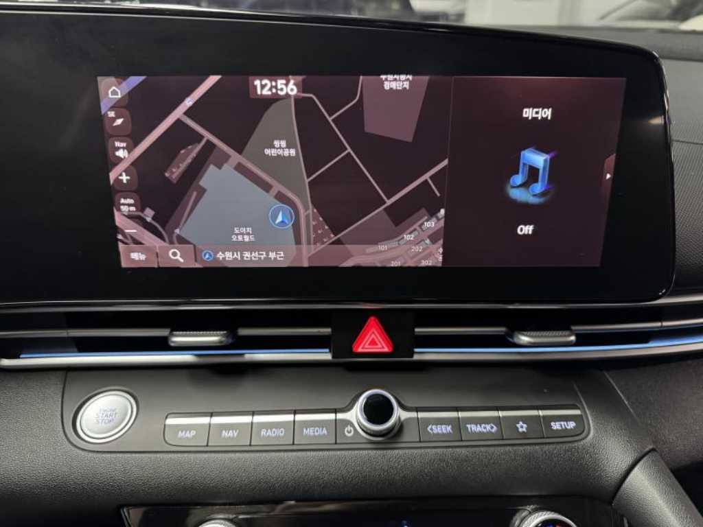 HYUNDAI Avante - Vista 8