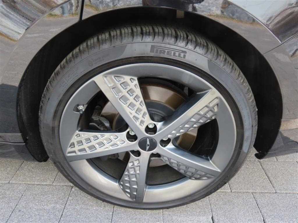 Genesis G80 2025 Negro - Importación desde Corea - HF Imports Iquique - Foto 17