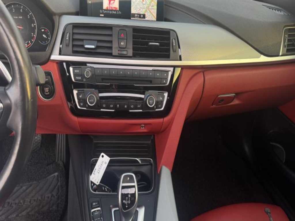 BMW 4 Series - Vista 4