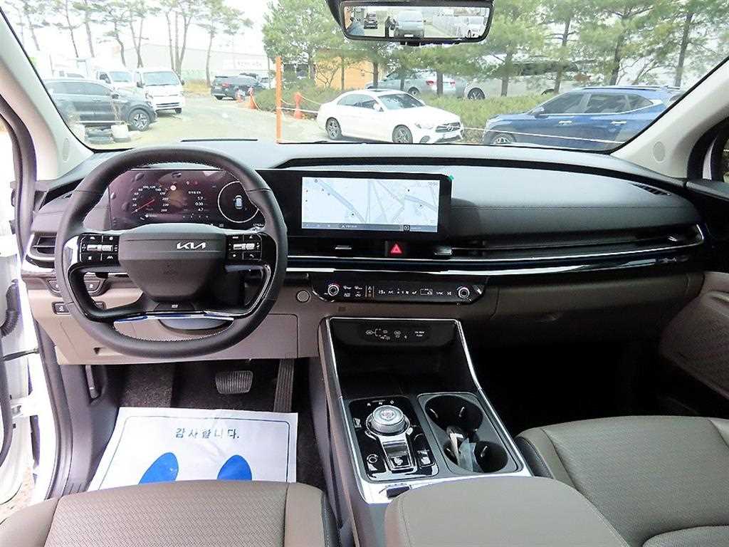 KIA Carnival - Vista 7