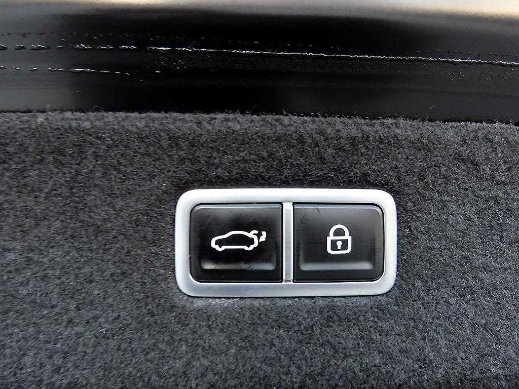 Genesis G90 2022 Negro - Importación desde Corea - HF Imports Iquique - Foto 16