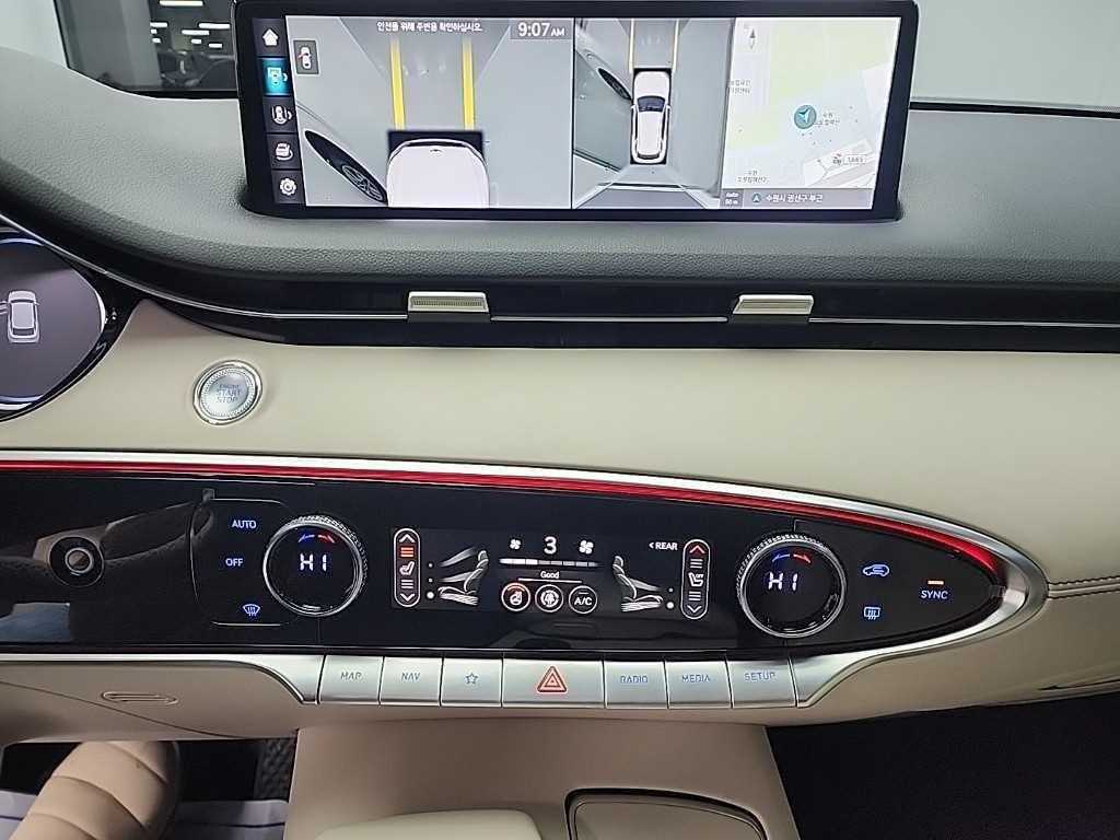 Genesis GV70 - Vista 10