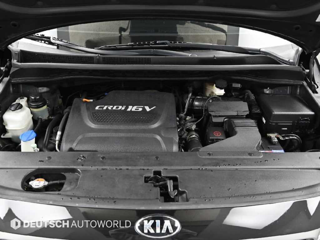 KIA Carnival - Vista 6