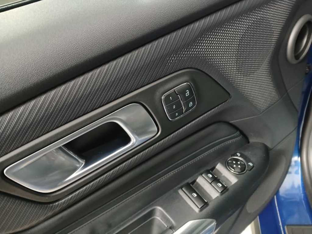 Ford Mustang - Vista 11