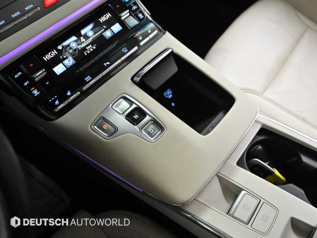 HYUNDAI Grandeur - Vista 9