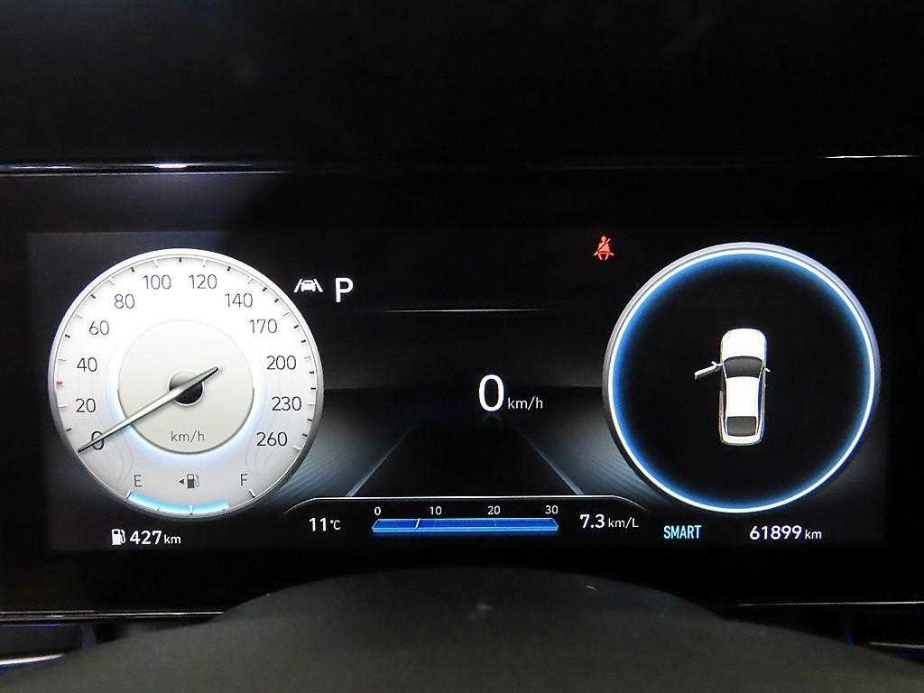 HYUNDAI Avante - Vista 9