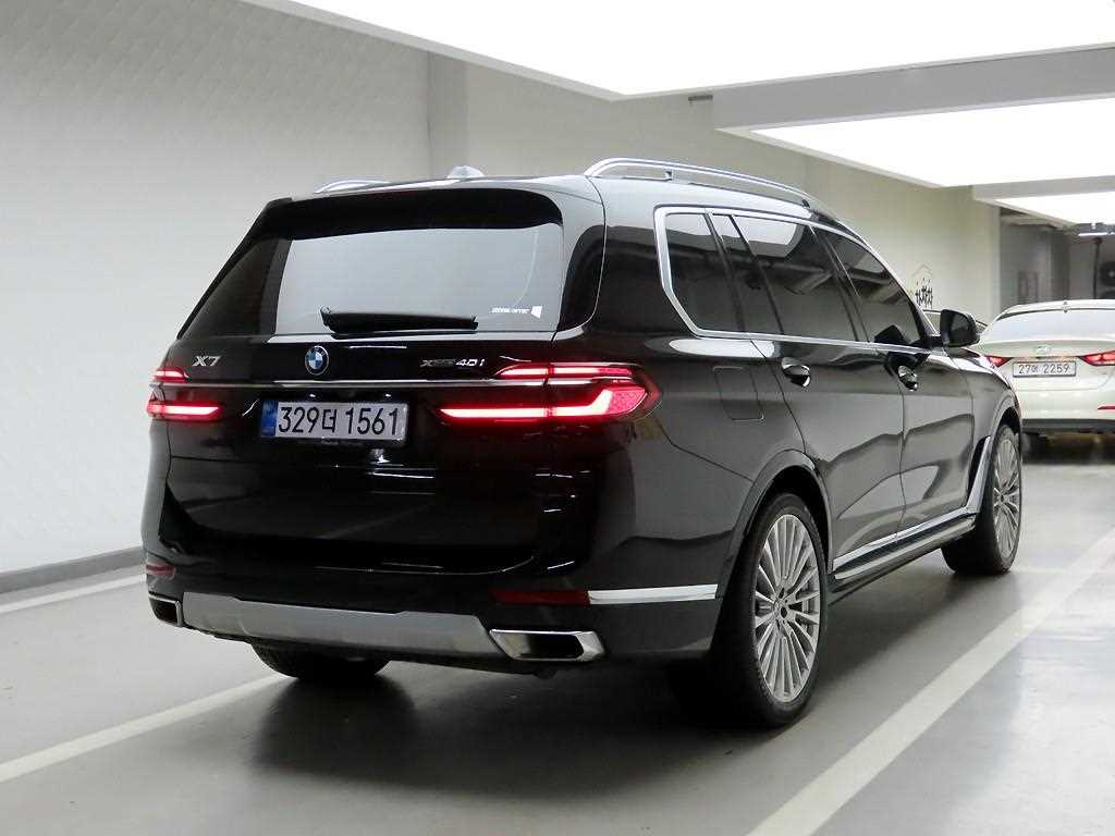 BMW X7 - Vista 3