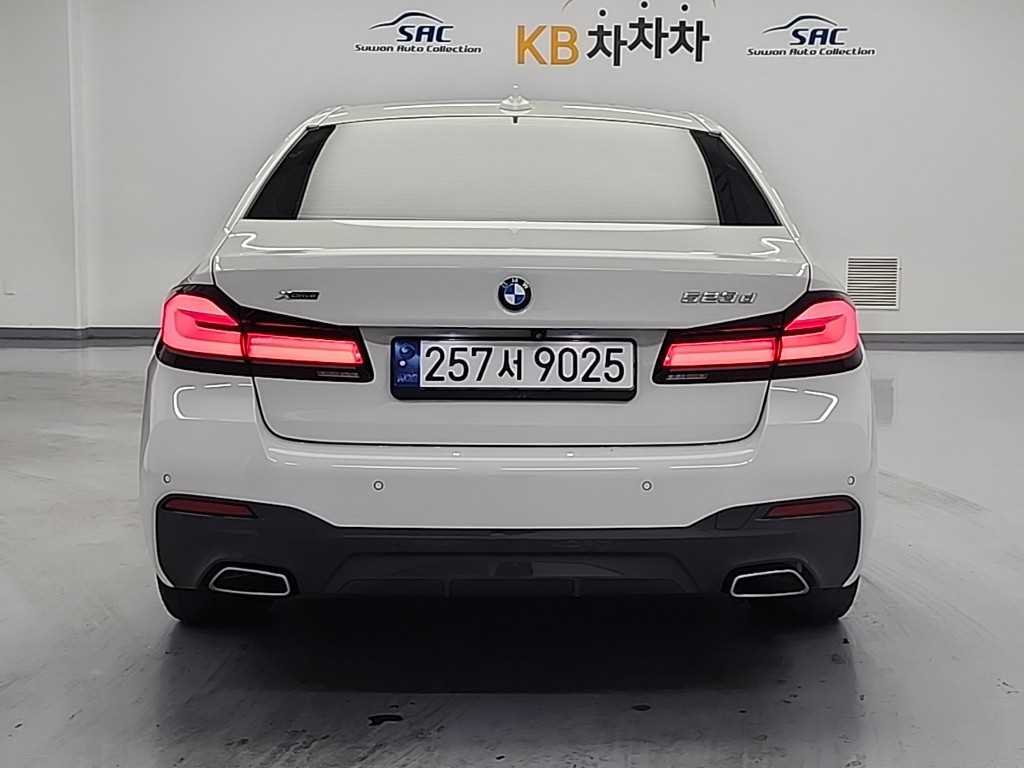 BMW 5 Series - Vista 3