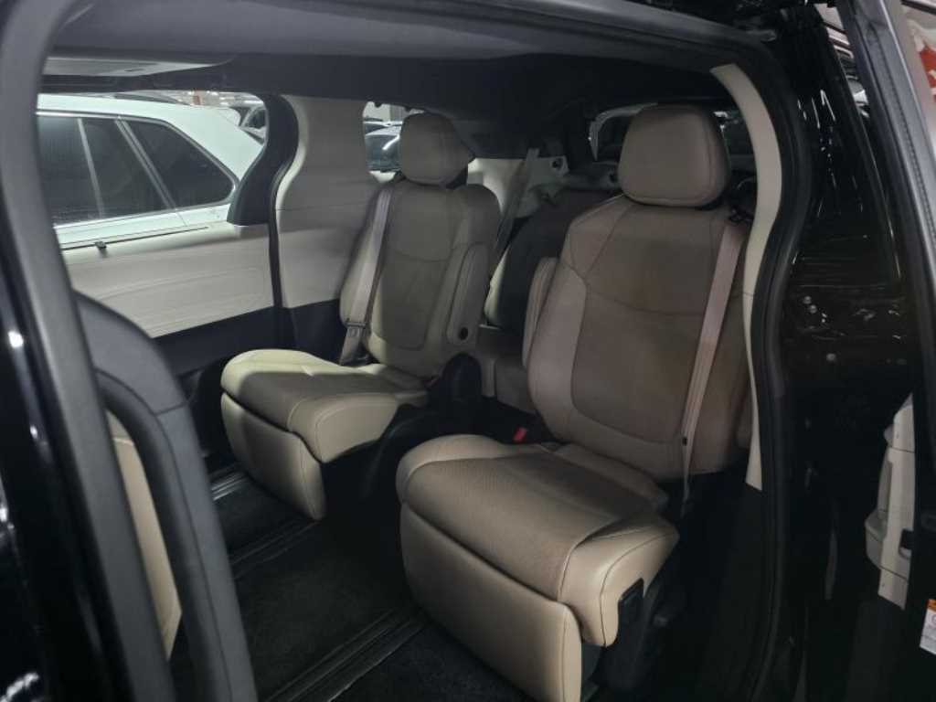 Toyota Siena - Vista 7