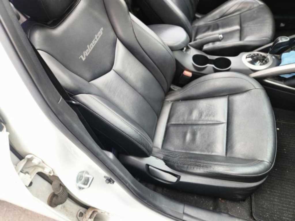 HYUNDAI Veloster - Vista 8