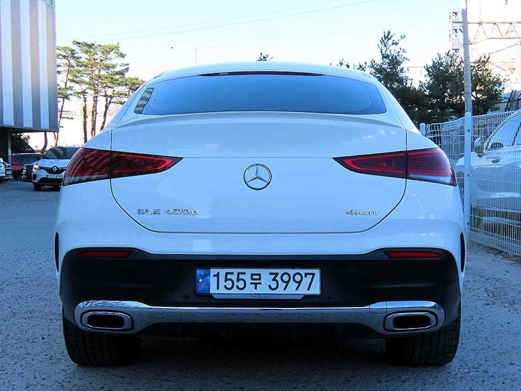 Mercedes Benz GLE Class - Vista 4