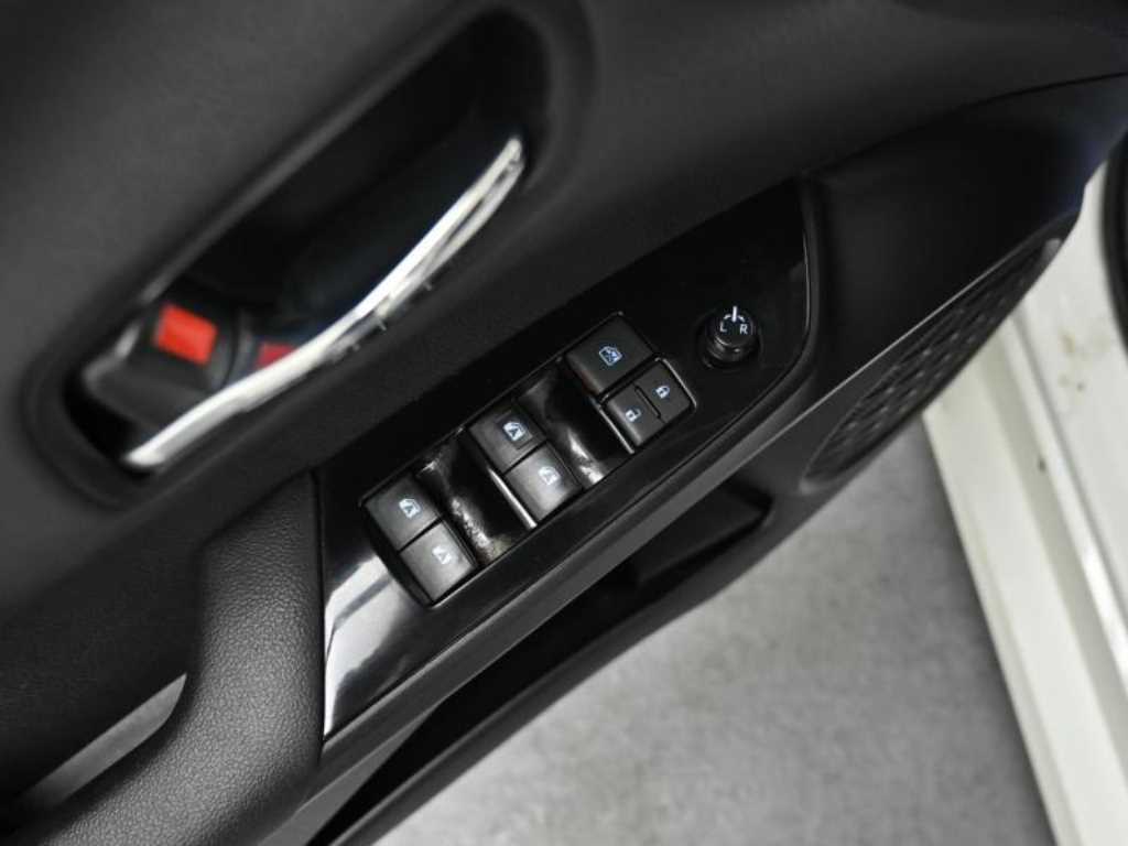 Toyota Prius 2017 Blanco - Importación desde Corea - HF Imports Iquique - Foto 17