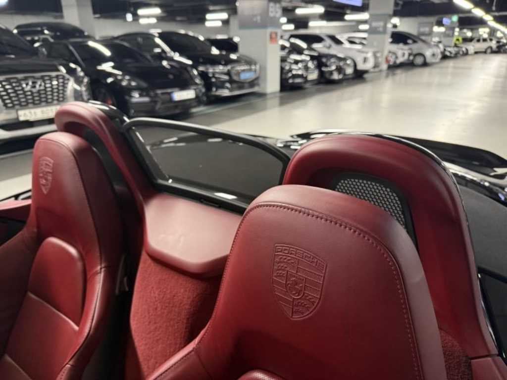 Porsche 718 2018 Negro - Importación desde Corea - HF Imports Iquique - Foto 17