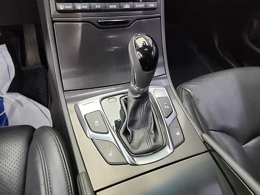 HYUNDAI Grandeur - Vista 8