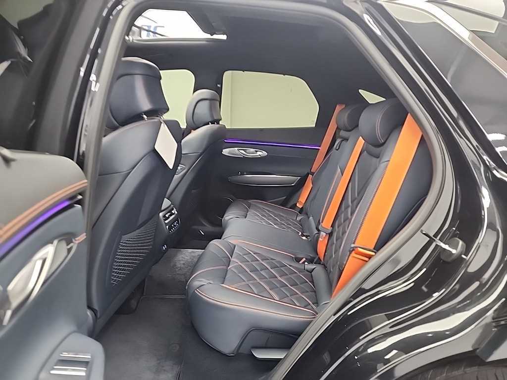 Genesis GV70 - Vista 12