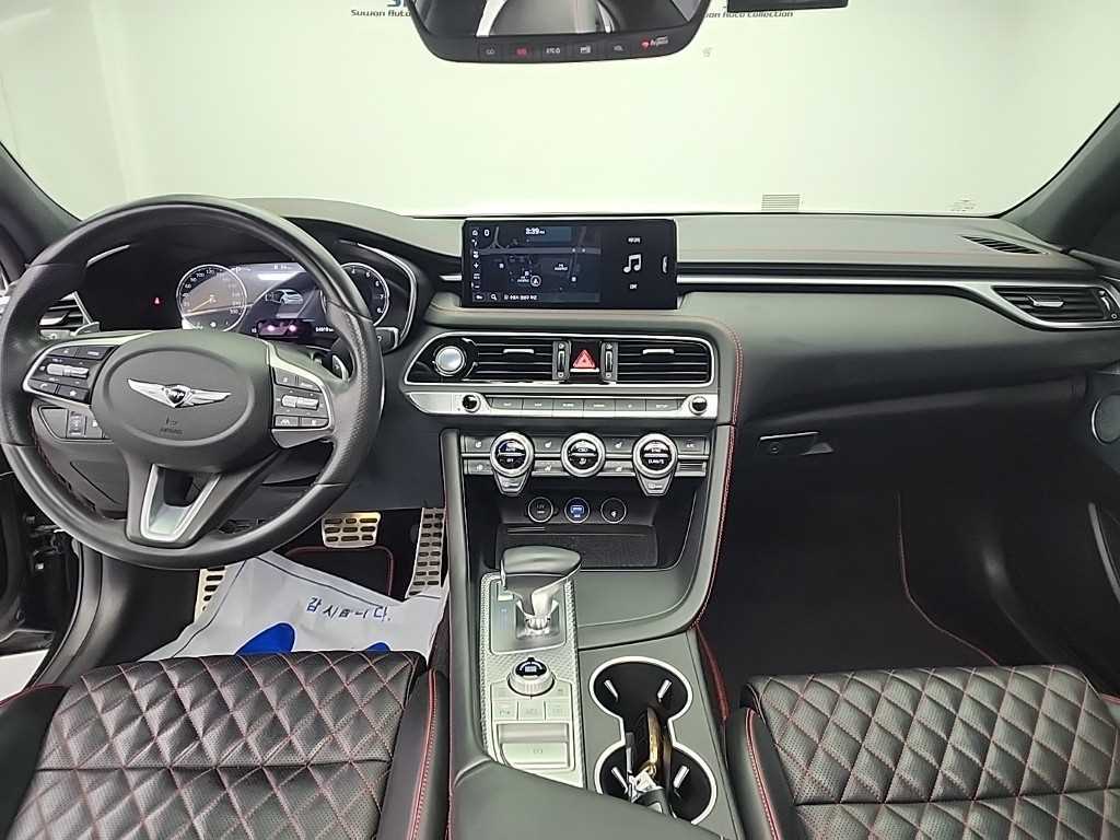 Genesis G70 - Vista 7