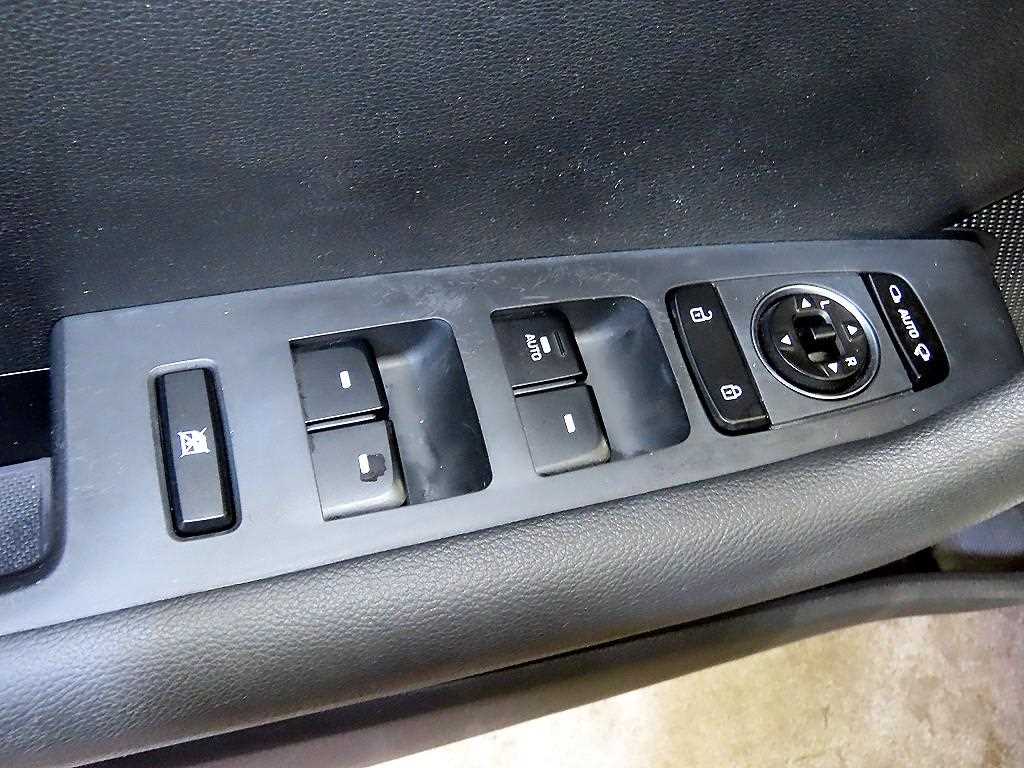 HYUNDAI Sonata 2015 Blanco - Importación desde Corea - HF Imports Iquique - Foto 13