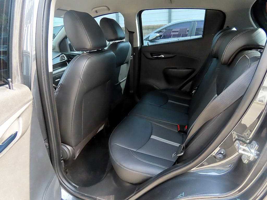 Chevrolet Spark - Vista 6