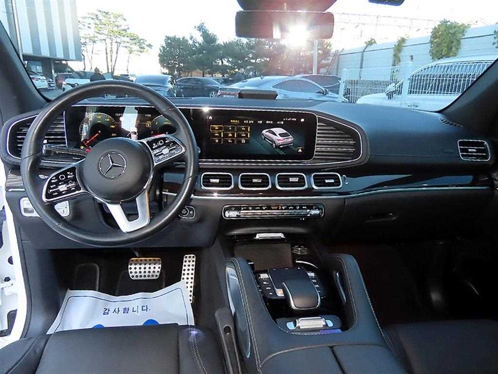 Mercedes Benz GLE Class - Vista 7