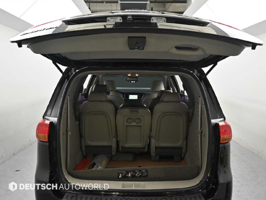 KIA Carnival 2015 Negro - Importación desde Corea - HF Imports Iquique - Foto 19