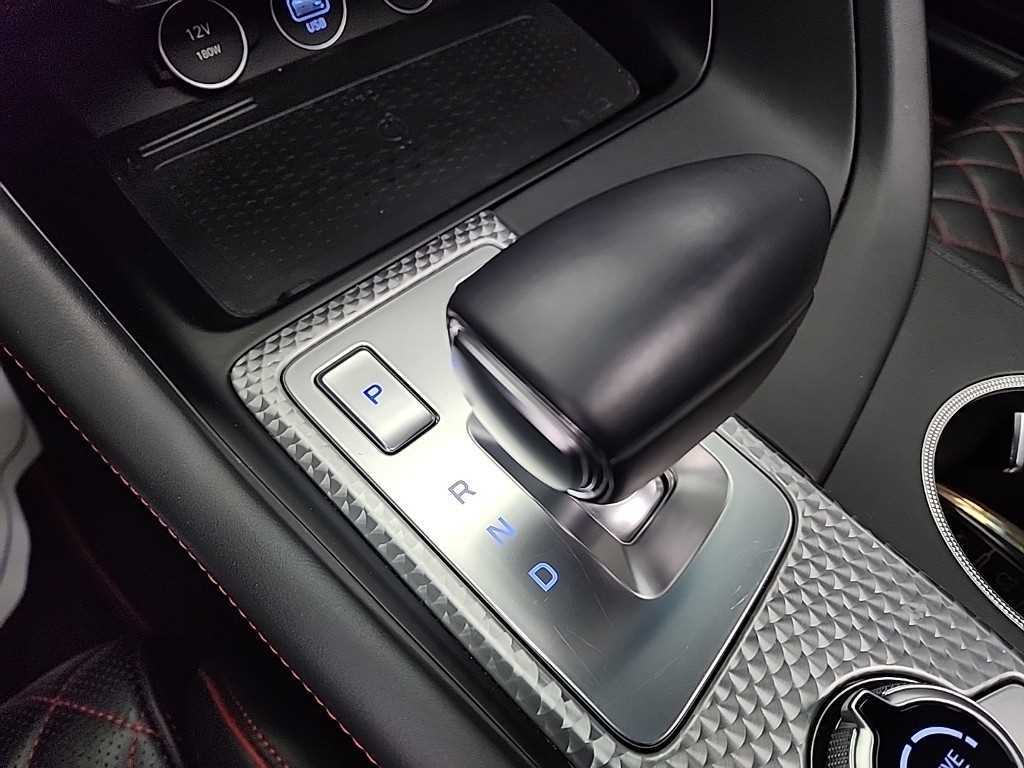 Genesis G70 - Vista 8