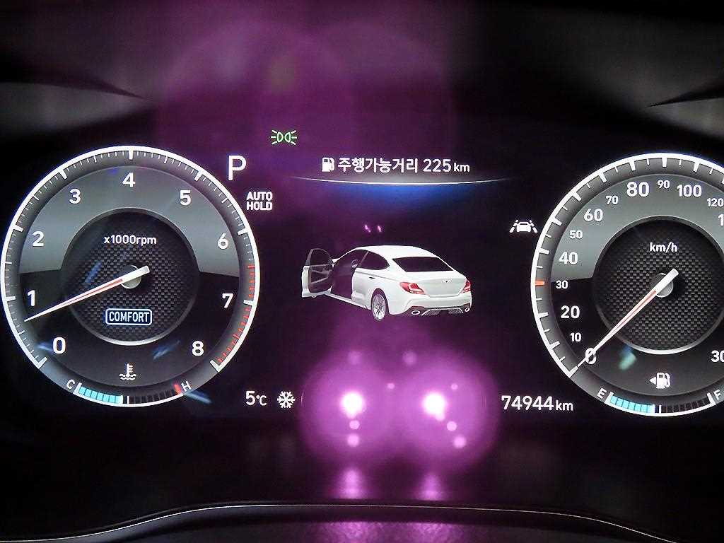 Genesis G70 - Vista 9