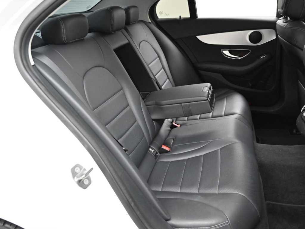 Mercedes Benz C Class - Vista 12