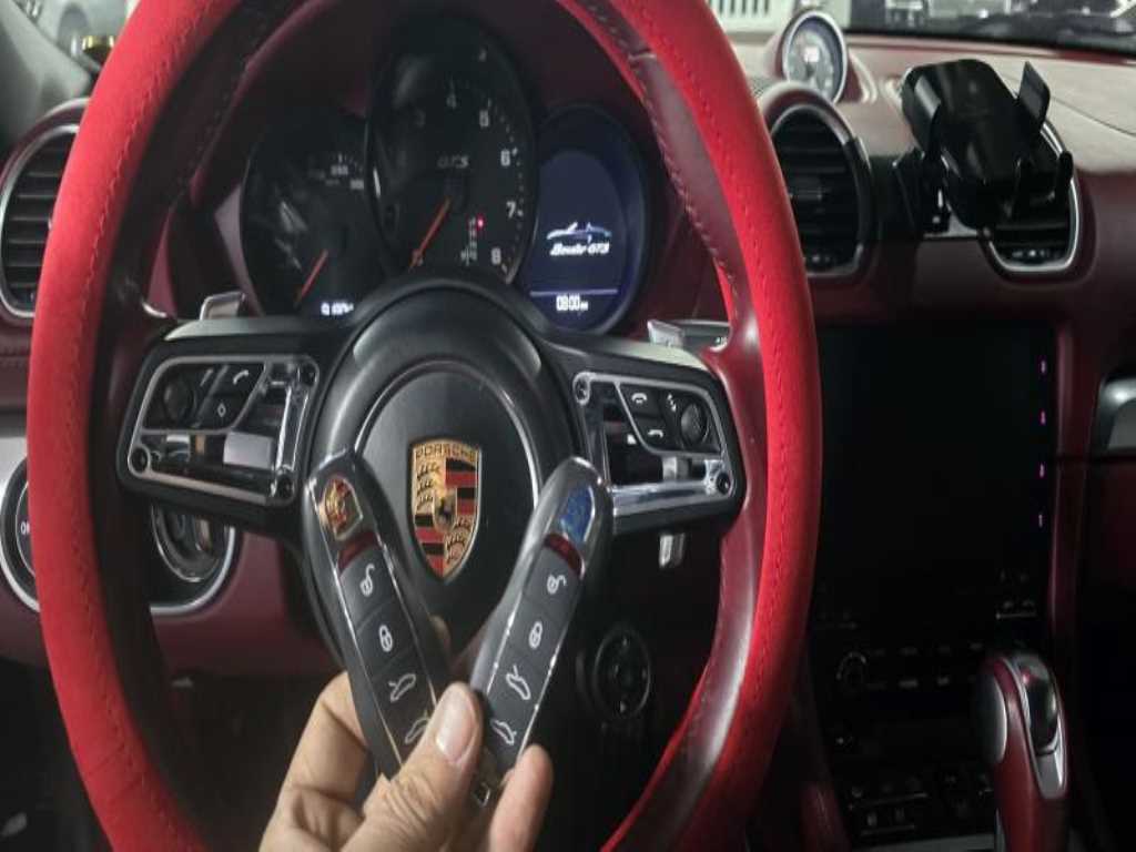 Porsche 718 2018 Negro - Importación desde Corea - HF Imports Iquique - Foto 16