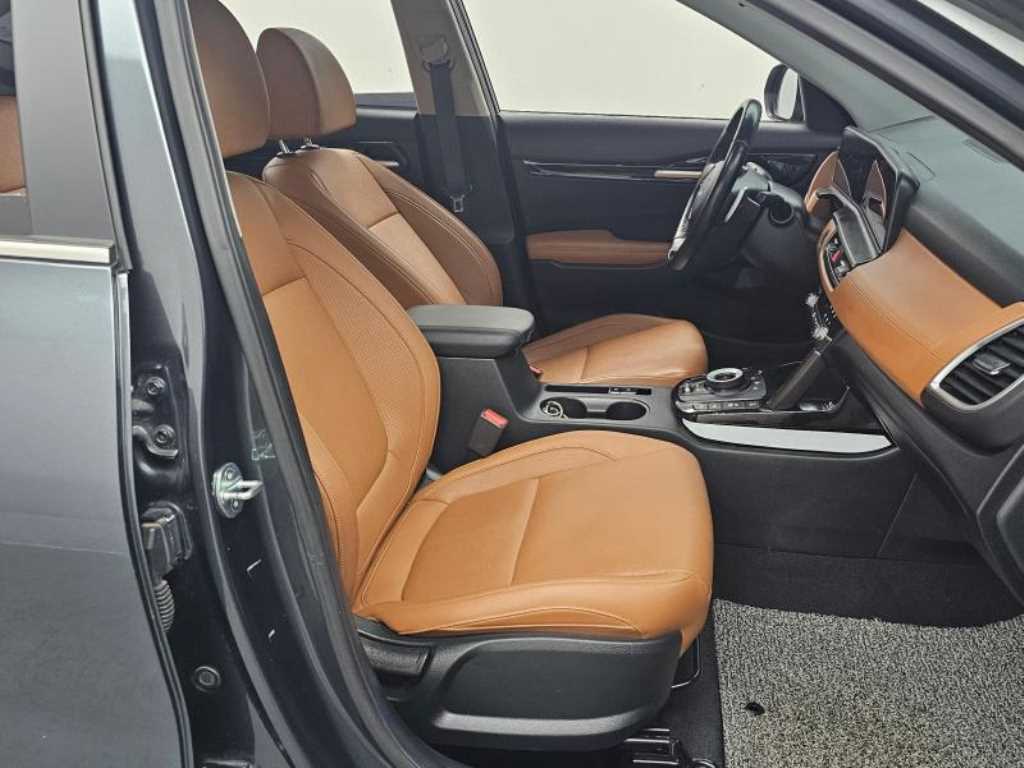 KIA Seltos - Vista 10