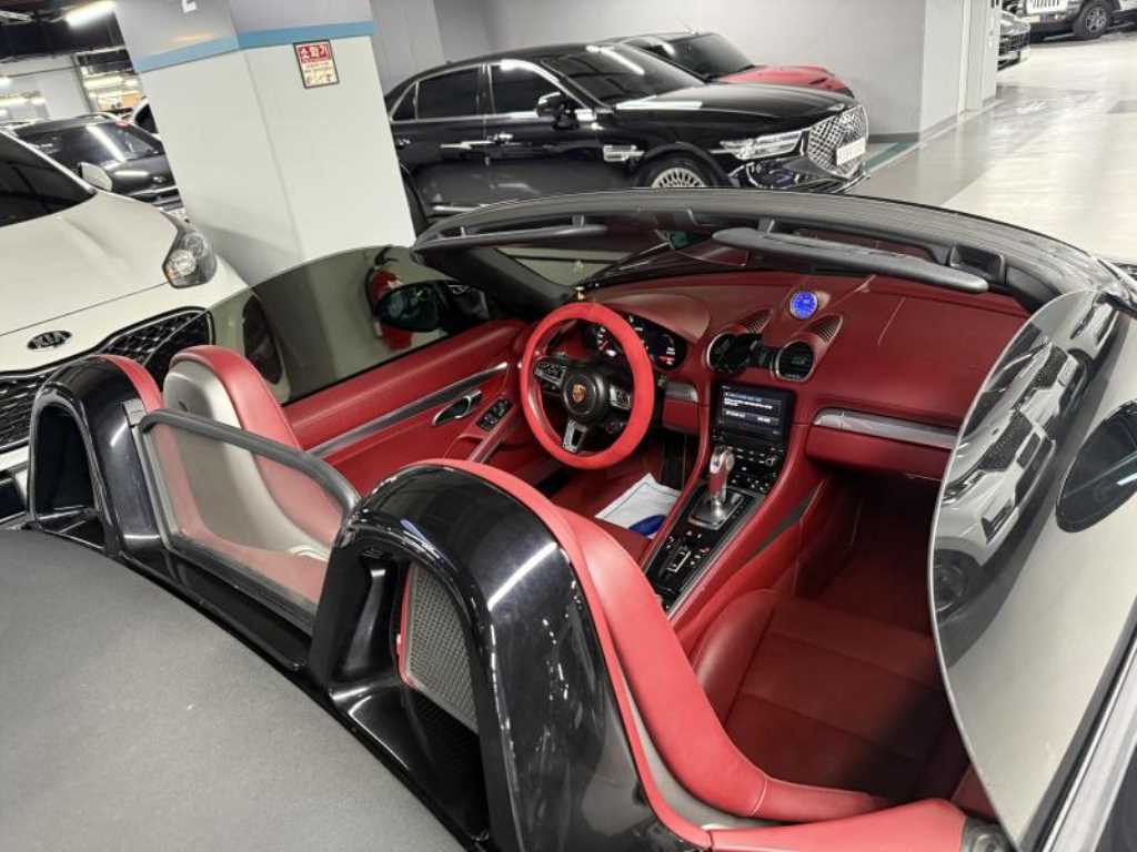 Porsche 718 - Vista 8