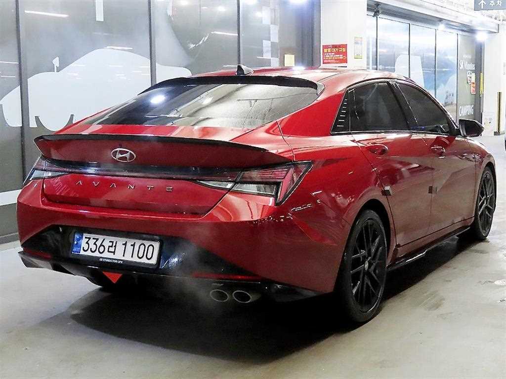 HYUNDAI Avante - Vista 4