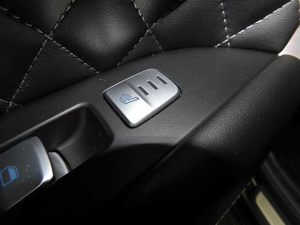 Genesis G70 2019 Negro - Importación desde Corea - HF Imports Iquique - Foto 15