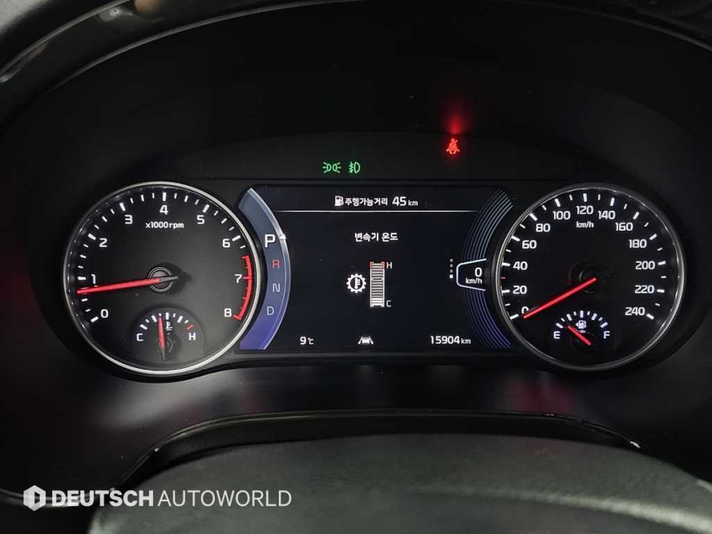 KIA Seltos - Vista 8