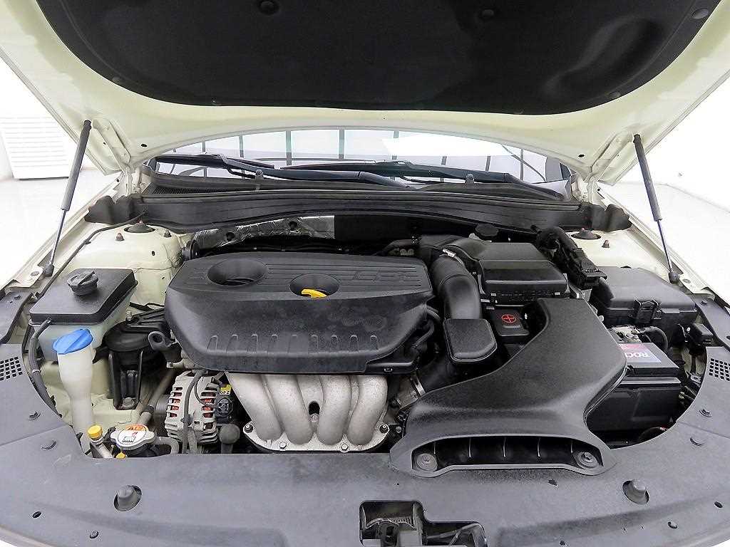 KIA K5 2016 Blanco - Importación desde Corea - HF Imports Iquique - Foto 19