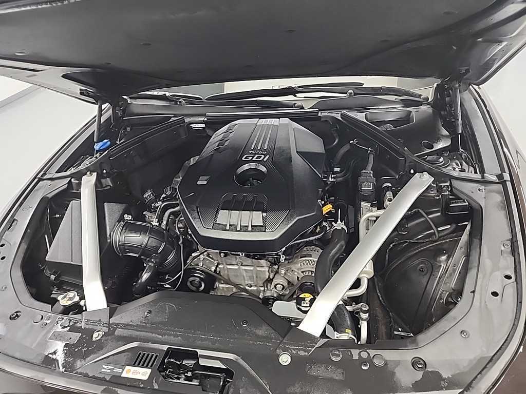 Genesis G70 - Vista 5