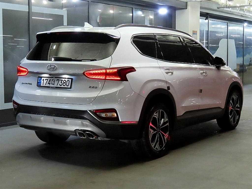 HYUNDAI Santa Fe - Vista 4