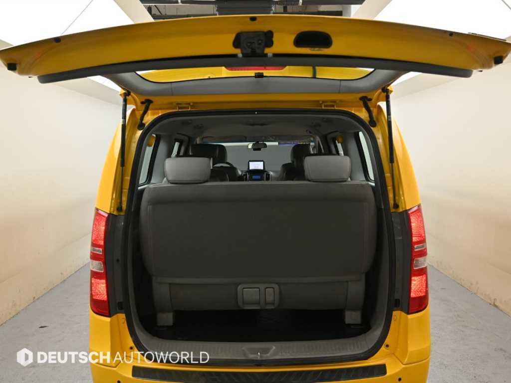HYUNDAI Starex 2019 Amarillo - Importación desde Corea - HF Imports Iquique - Foto 19