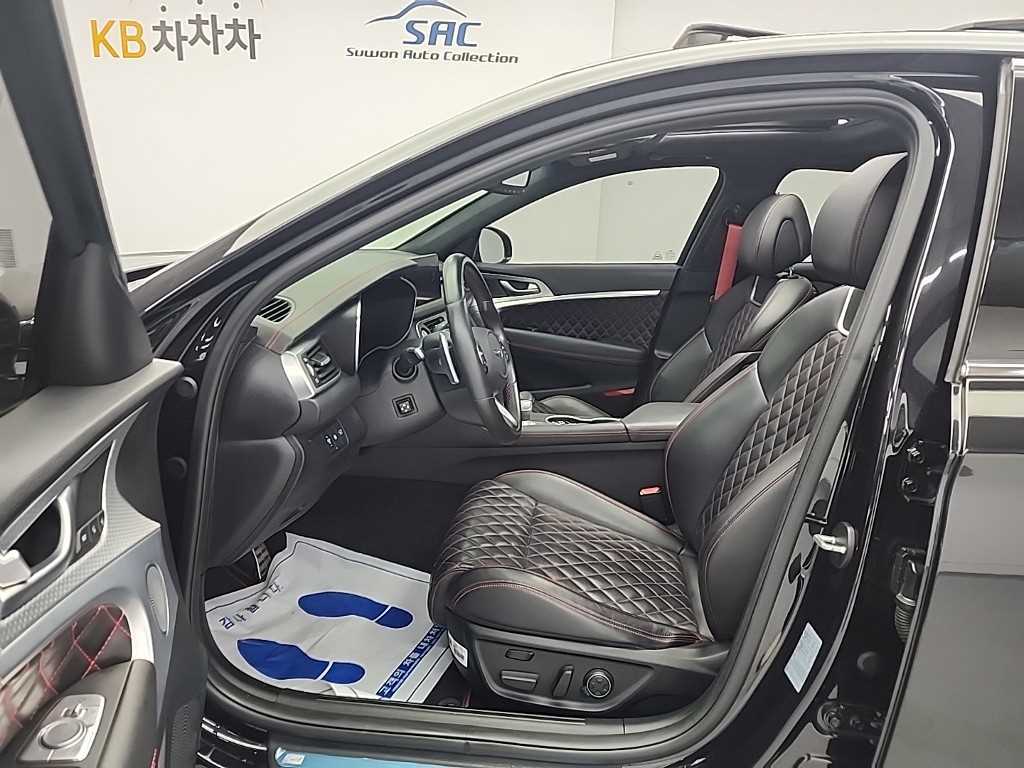 Genesis G70 - Vista 11