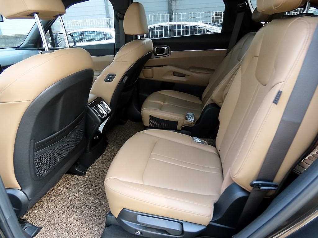 KIA Sorento - Vista 6