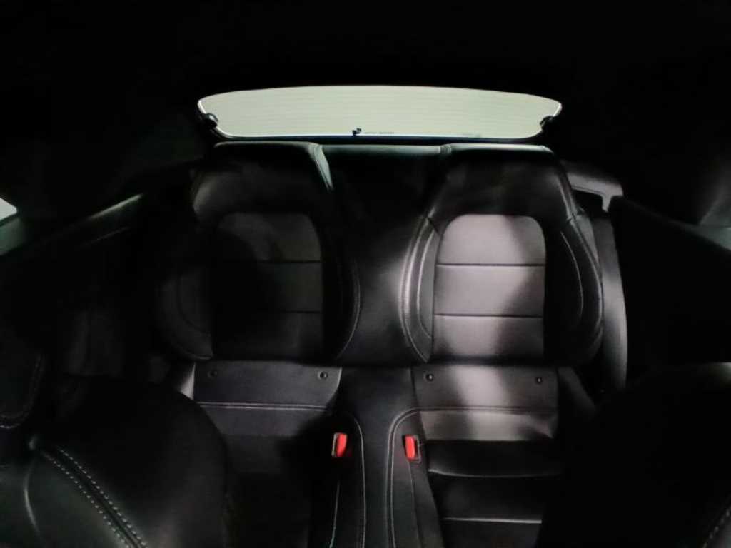 Ford Mustang - Vista 8