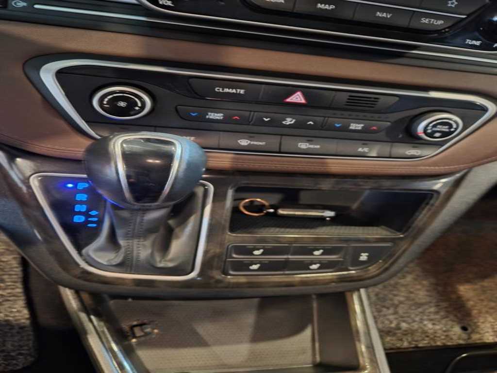 HYUNDAI Starex 2019 Plateado - Importación desde Corea - HF Imports Iquique - Foto 15